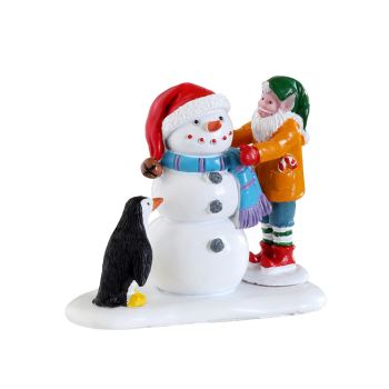 Lemax building a snowman Santa's Wonderland 2022